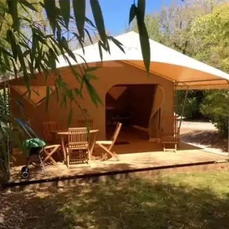 3 Etoiles - Piscine - Ccbfhii مكان تخييم Bouzic